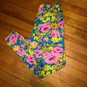 Os lularoe beautiful flower leggings